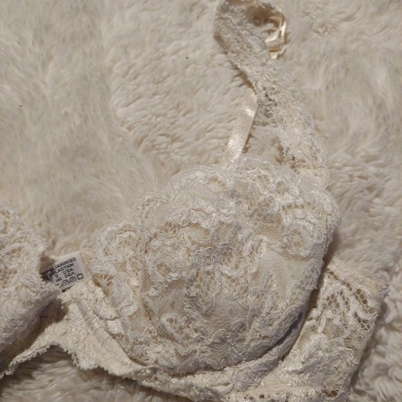 Exilia Ivory Lightly Padded Lace Made in Italy 36A - Picture 7 of 16